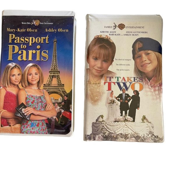 Set of 2 classic ‘95 ‘99 vintage Mary-Kate and Ashley Olsen VHS movies - Picture 1 of 6